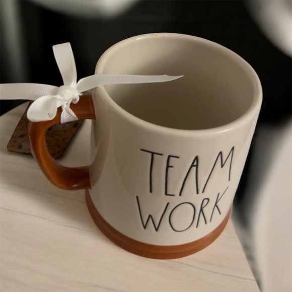 Rae Dunn Peanuts 2 sided Collaboration Mug - NWT - Picture 4 of 4